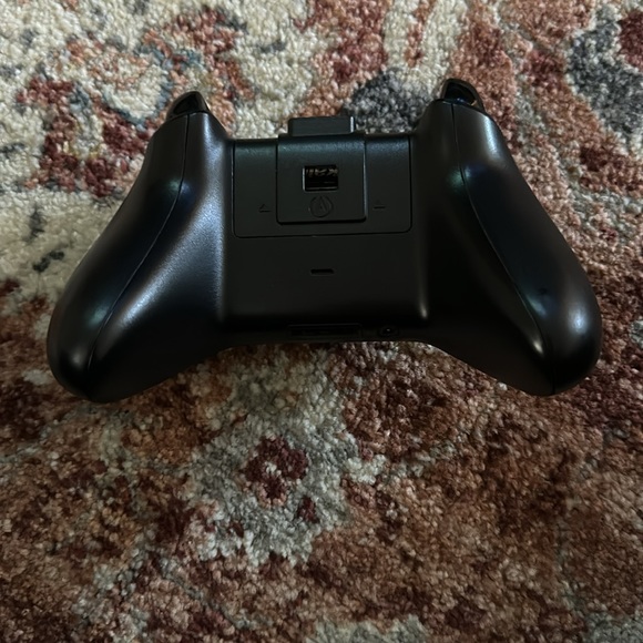 Xbox one controller - Picture 2 of 3